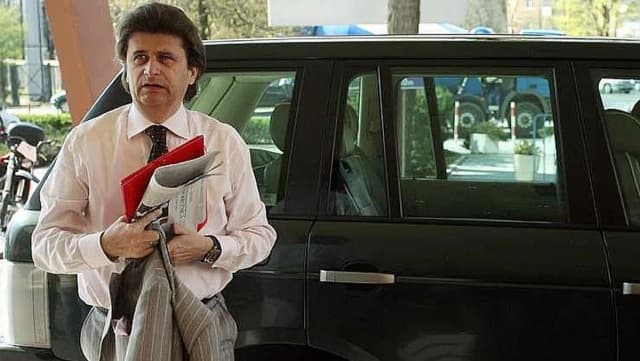 Czym jeździ Petru? Zaskakujące fakty o jego pojazdach i wyborach Czym jeździ Petru? Zaskakujące fakty o jego pojazdach i wyborach