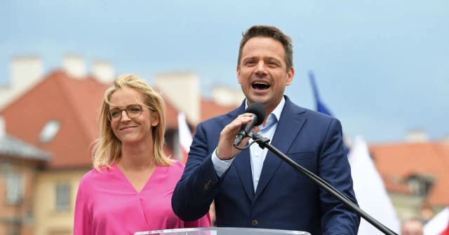 Czy Trzaskowski ma żonę? Oto zaskakujące fakty o jego rodzinie Czy Trzaskowski ma żonę? Oto zaskakujące fakty o jego rodzinie