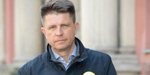 Co robi Ryszard Petru? Zaskakujące działania i kontrowersje w polityce Co robi Ryszard Petru? Zaskakujące działania i kontrowersje w polityce