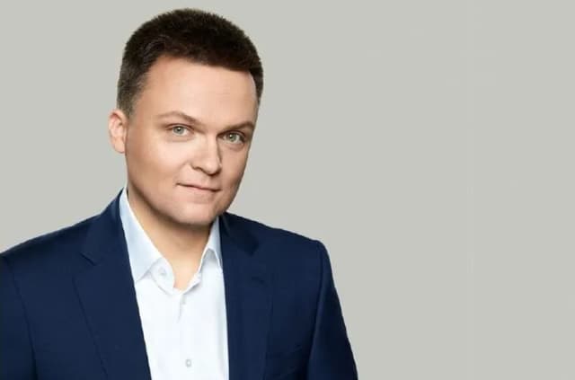 Kiedy urodził się Hołownia? Odkryj fascynującą historię jego życia Kiedy urodził się Hołownia? Odkryj fascynującą historię jego życia