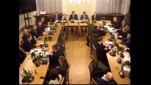 Grzegorz Braun Kto tu rządzi? - prawda o władzy w Polsce Grzegorz Braun Kto tu rządzi? - prawda o władzy w Polsce