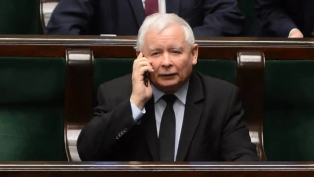 Co robi Kaczyński? Zaskakujące plany i działania w polityce Co robi Kaczyński? Zaskakujące plany i działania w polityce